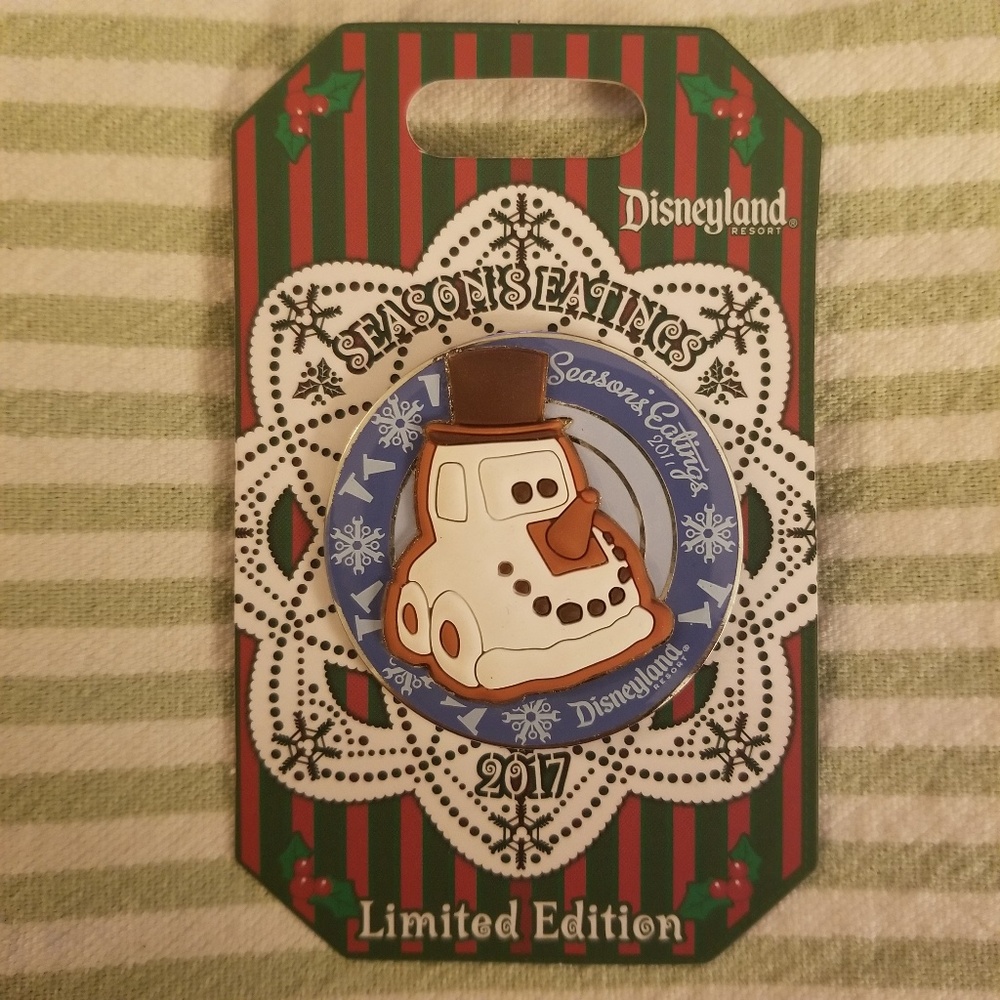Disneyland Resort 2017 Seasons Eatings Pin